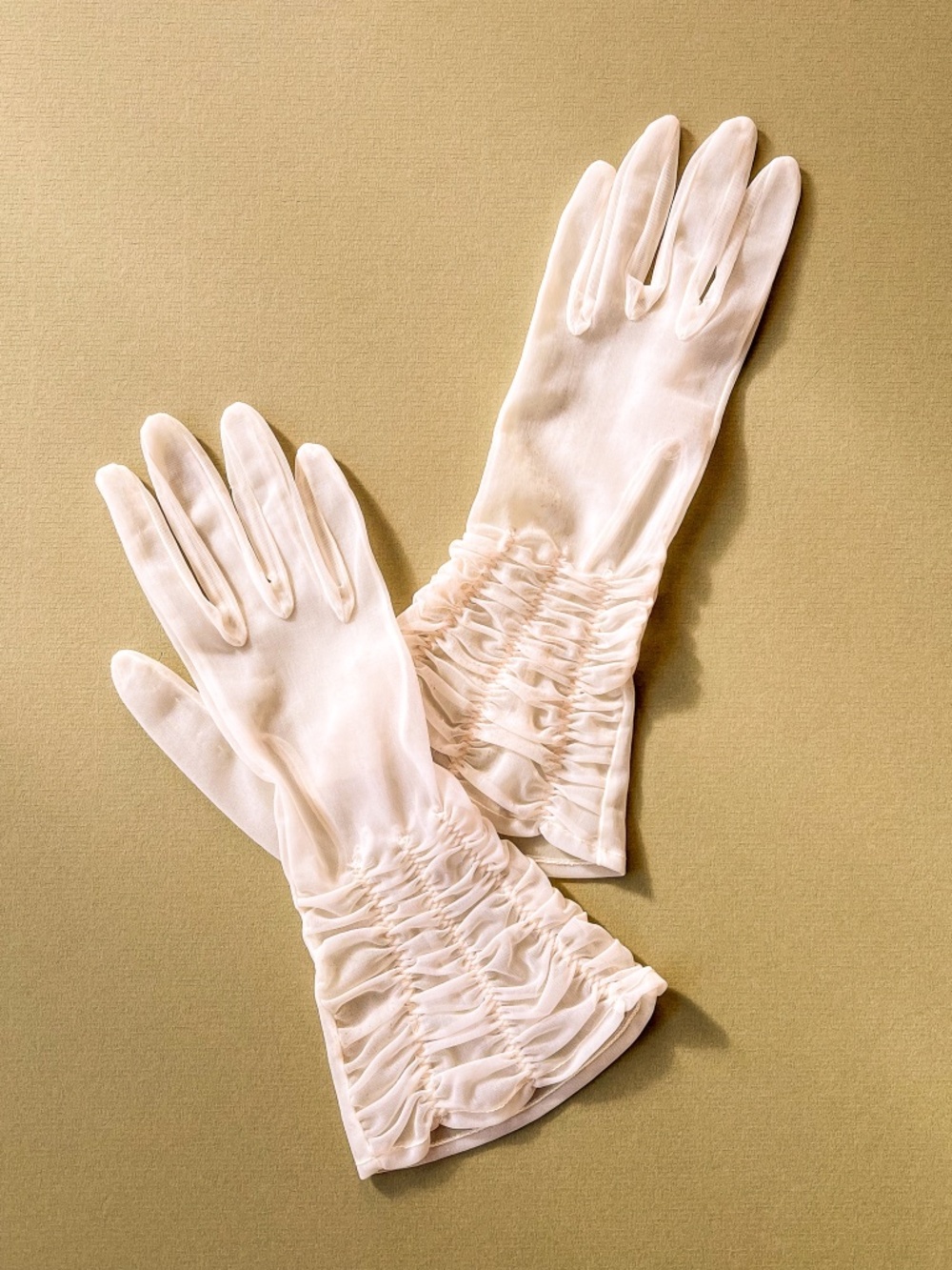Vintage 1950s Sheer White Ruched Gloves